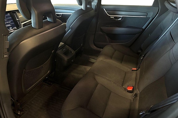 Volvo V90 21 of 28