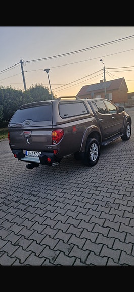 Mitsubishi L200 4 of 8