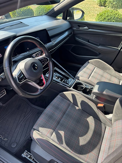 Volkswagen Golf VIII 7 of 11