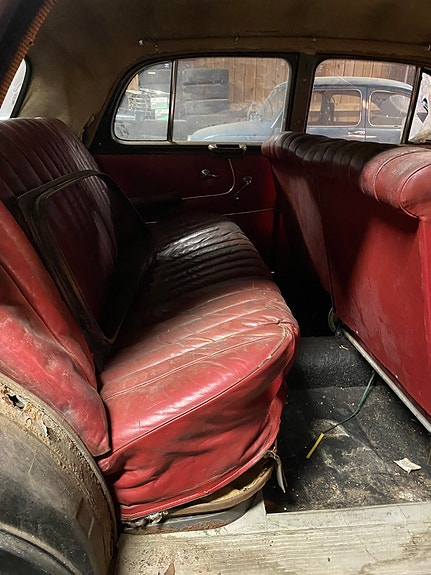 Mercedes-Benz 220 S 8 of 10