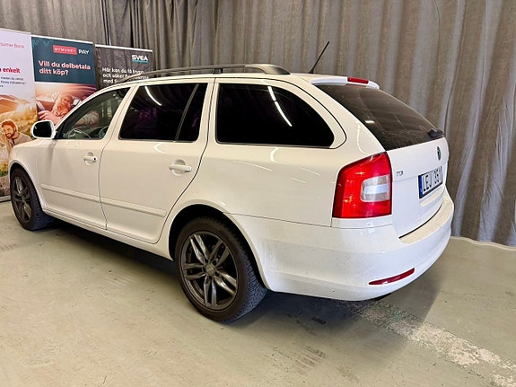 Skoda Octavia 3 of 8