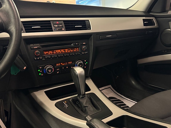 BMW 325i 26 of 26