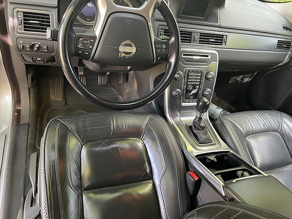 Volvo V70 9 of 15