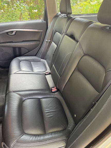 Volvo V70 7 of 15