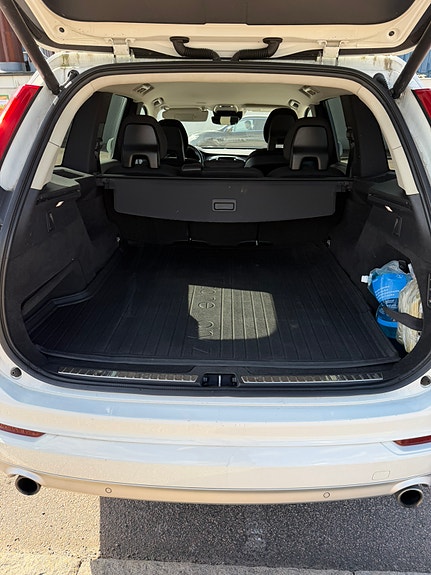 Volvo XC90 6 of 24