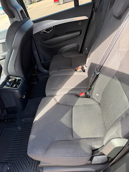 Volvo XC90 21 of 24