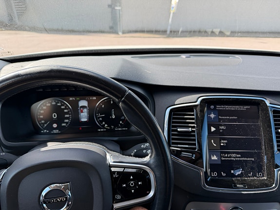 Volvo XC90 5 of 24