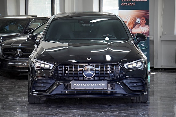 Mercedes-Benz CLA35 3 of 21