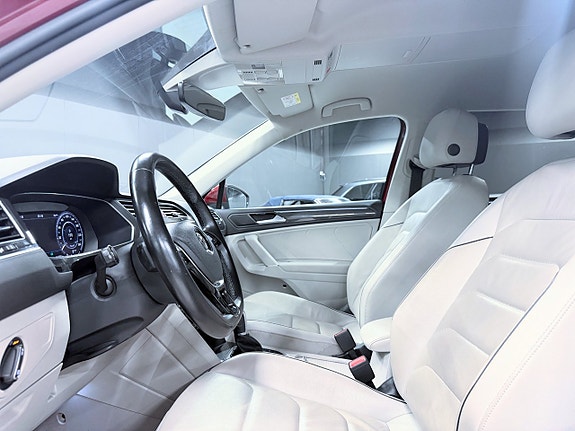 Volkswagen Tiguan Allspace 4 of 29