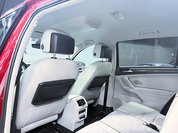 Volkswagen Tiguan Allspace 19 of 29