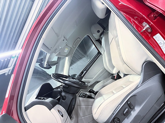 Volkswagen Tiguan Allspace 6 of 29