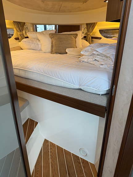 Marex 310 Sun Cruiser D6-380 – levererad 2026 – 95 h – mycket välutrustad 5 of 16