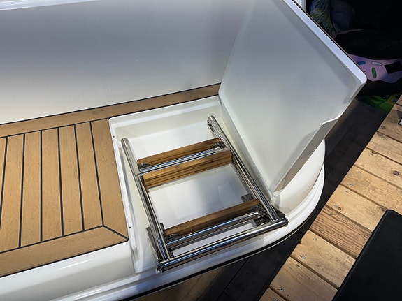 Marex 310 Sun Cruiser D6-380 – levererad 2026 – 95 h – mycket välutrustad 15 of 16