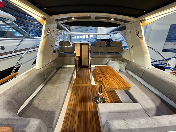 Marex 310 Sun Cruiser D6-380 – levererad 2026 – 95 h – mycket välutrustad 3 of 16