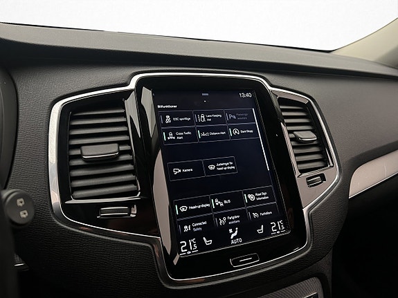 Volvo XC90 27 of 30