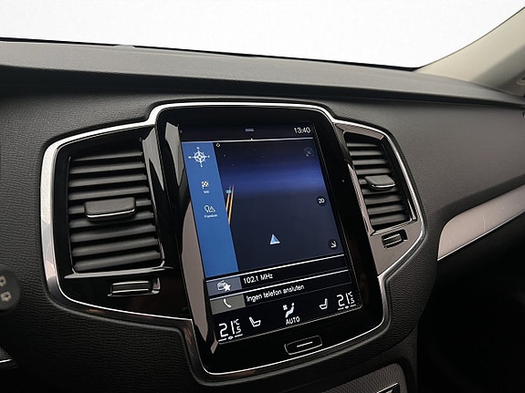 Volvo XC90 25 of 30