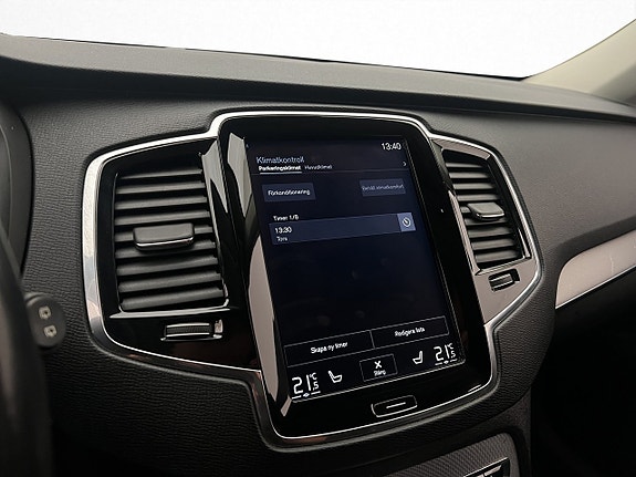 Volvo XC90 29 of 30