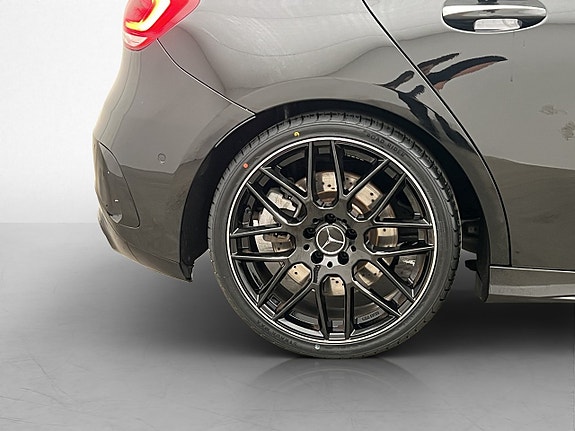 Mercedes-Benz A35 12 of 30