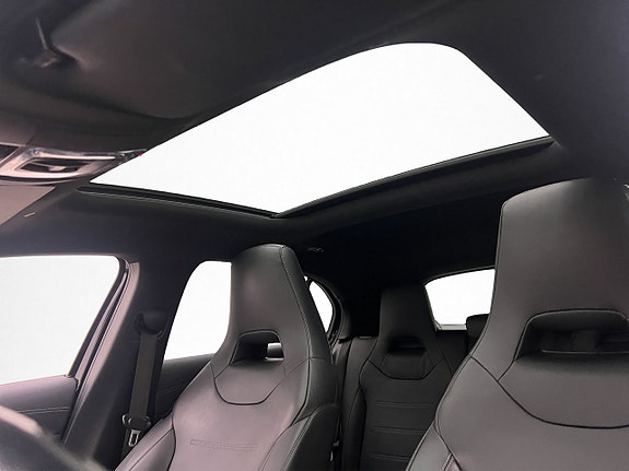 Mercedes-Benz A35 24 of 30