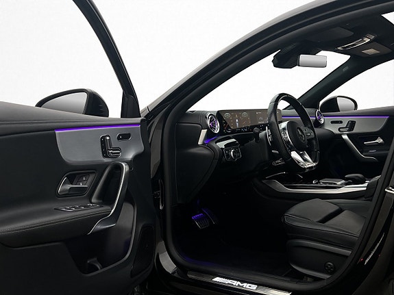 Mercedes-Benz A35 22 of 30