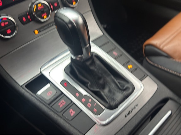 Volkswagen Passat 27 of 30