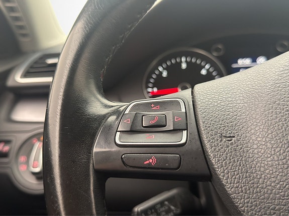 Volkswagen Passat 29 of 30