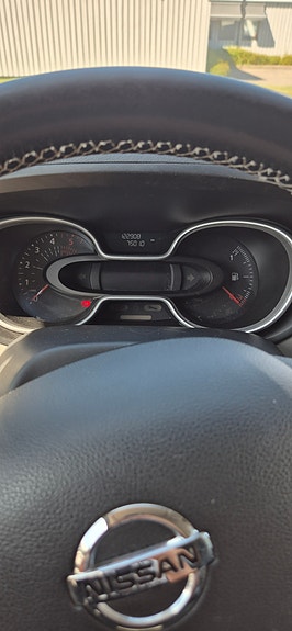 Nissan NV300 5 of 8