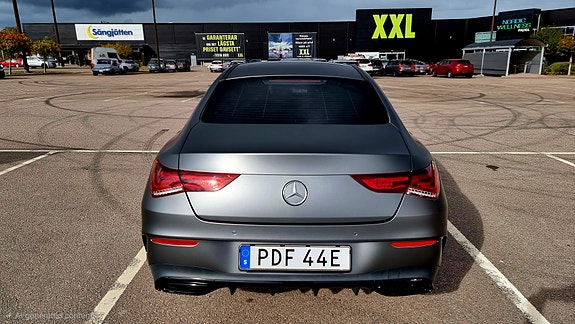 Mercedes-Benz CLA200 5 of 9