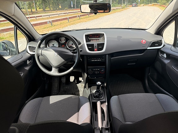 Peugeot 207 9 of 9