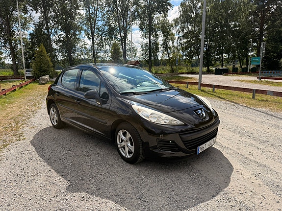 Peugeot 207 7 of 9