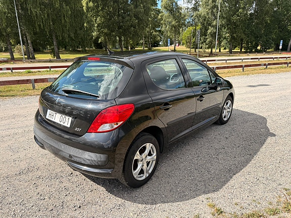 Peugeot 207 5 of 9