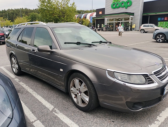 Saab 95 2 of 12