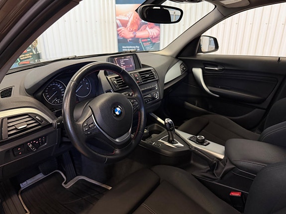 BMW 118d 8 of 15