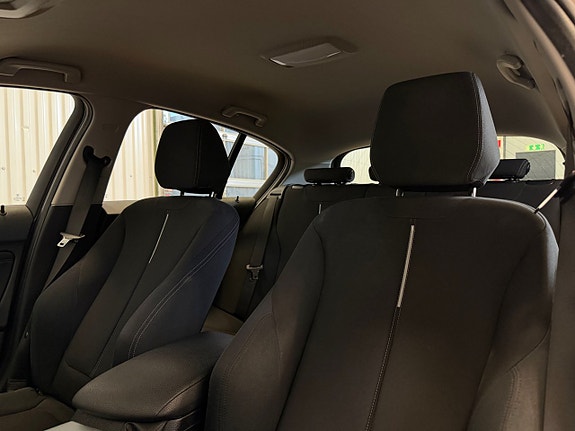 BMW 118d 13 of 15