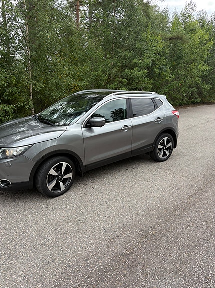 Nissan Qashqai 2 of 10