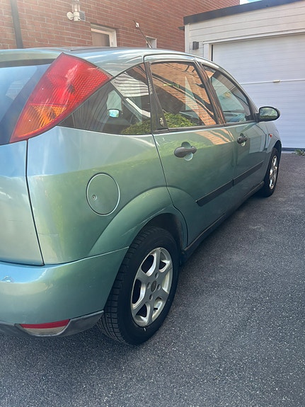 Ford Focus 5 of 5