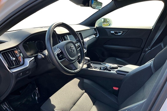 Volvo S60 11 of 24