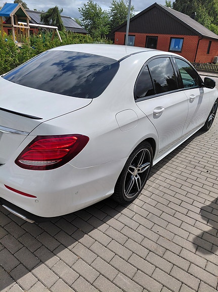 Mercedes-Benz E220 d 8 of 8