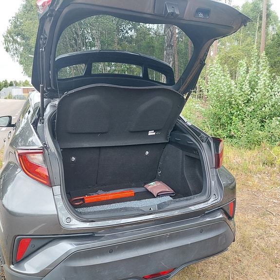 Toyota C-HR 6 of 6