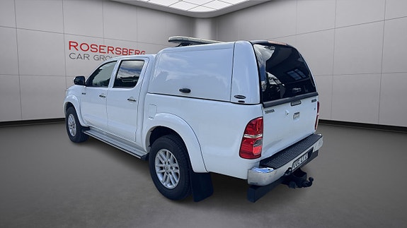 Toyota HiLux 3 of 12