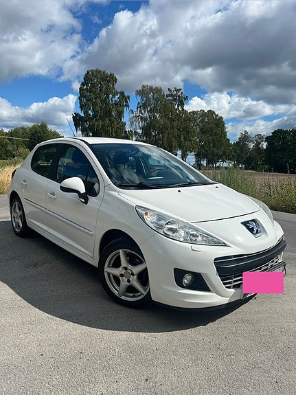 Peugeot 207 2 of 6