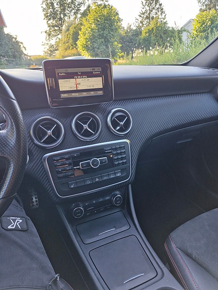 Mercedes-Benz A200 6 of 10