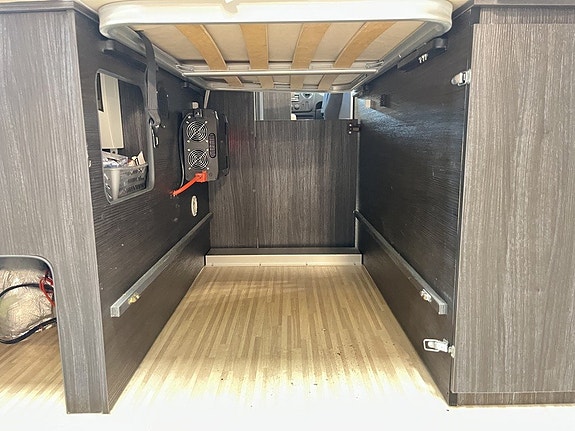 Benimar BENIVAN B106 (Solcell+TRUMA Diesel+3500kg+555cm) 8 of 26