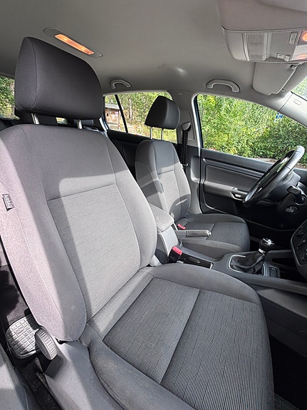 Volkswagen Golf V 8 of 10