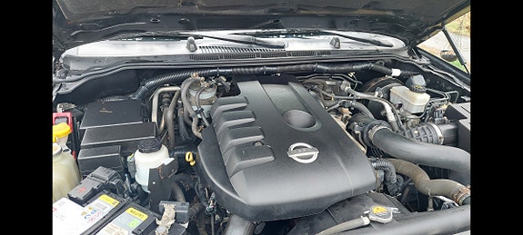 Nissan Pathfinder 8 of 8