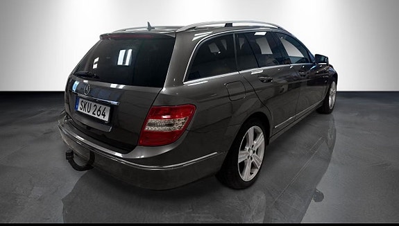 Mercedes-Benz C180 5 of 8