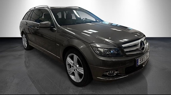 Mercedes-Benz C180 2 of 8