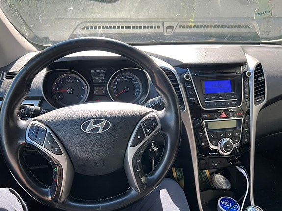 Hyundai i30 7 of 15