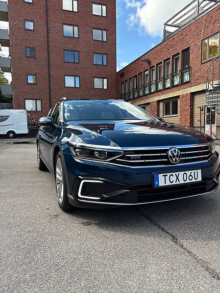 Volkswagen Passat 9 of 13