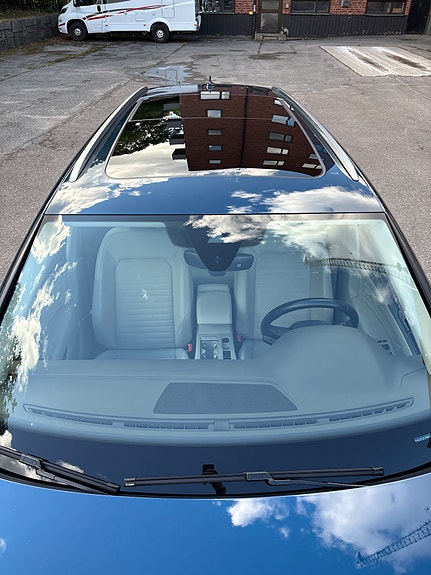 Volkswagen Passat 11 of 13